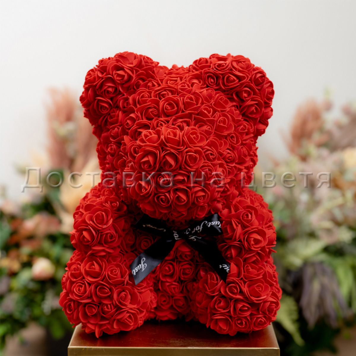 BEAR with roses - Средно МЕЧЕ от рози - Червено