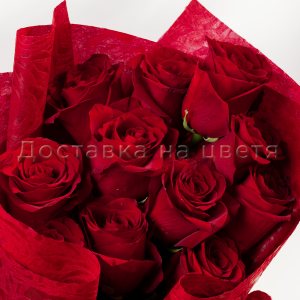Букет с 11 червени рози