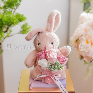 Зайче със сапунени рози - Кафяво